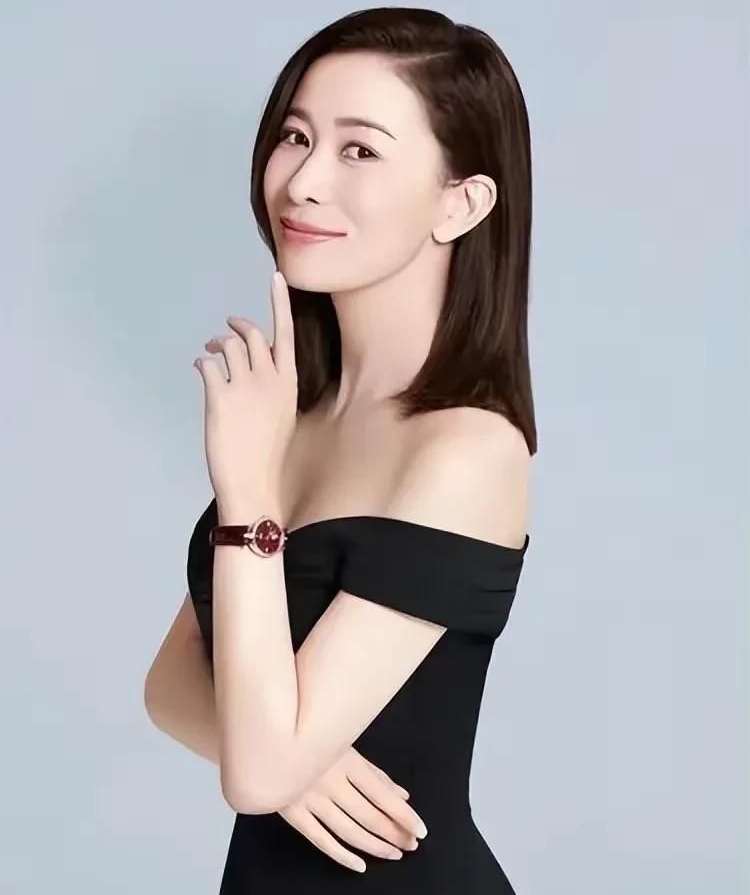 佘诗曼:楚楚动人,唯美清纯写真!__财经头条