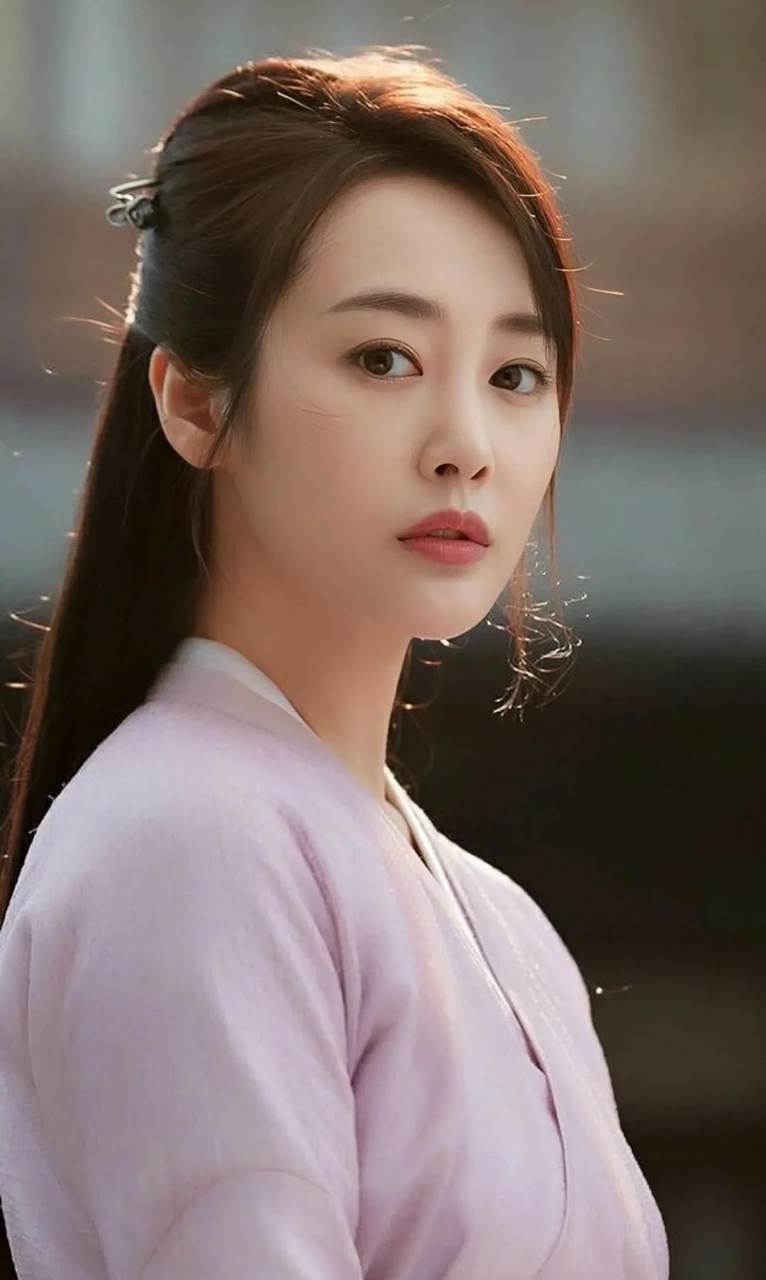 李纯端庄优雅恬静写真,美艳动人!