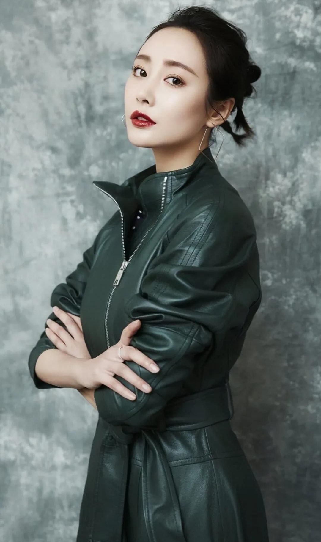 李纯端庄优雅恬静写真,美艳动人!