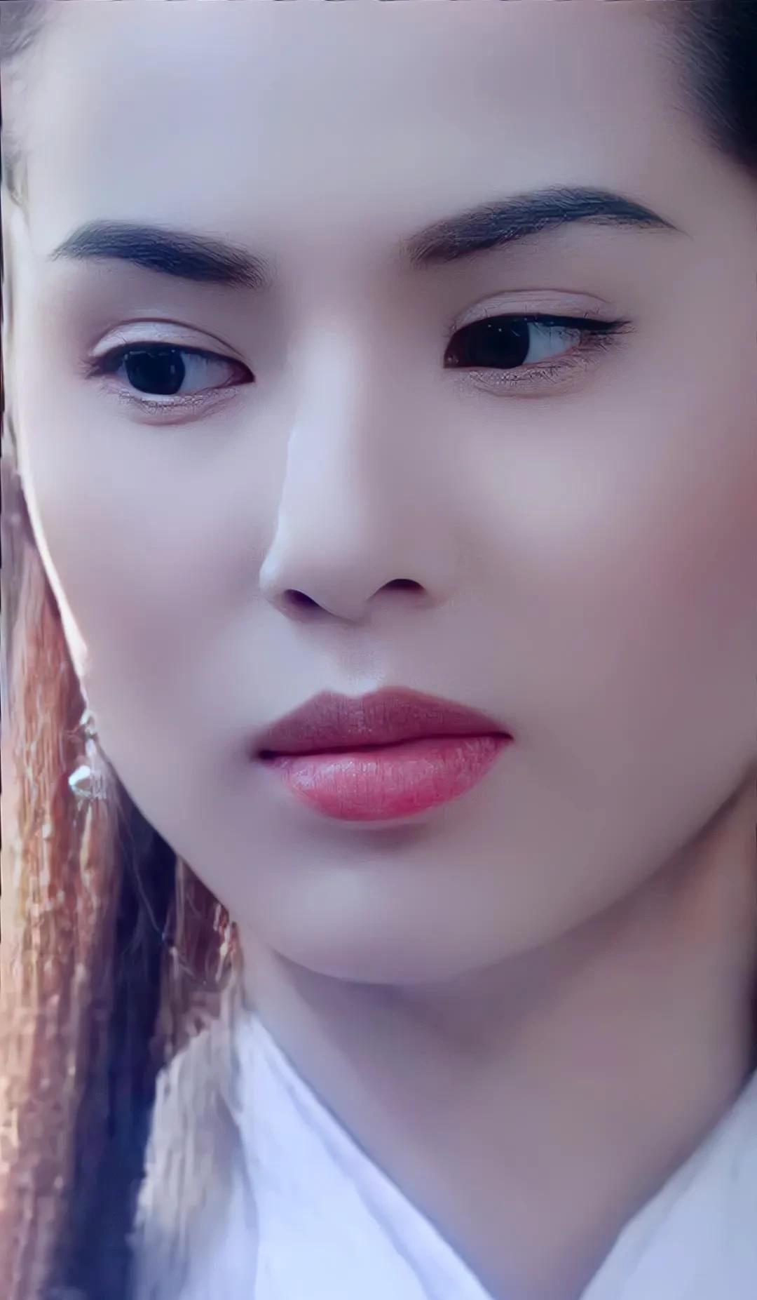 李若彤演小龙女太美了,美丽可人!__财经头条