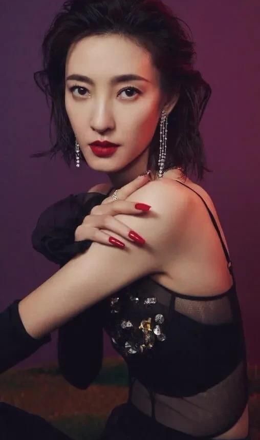 王丽坤高清惊艳美图端庄优雅