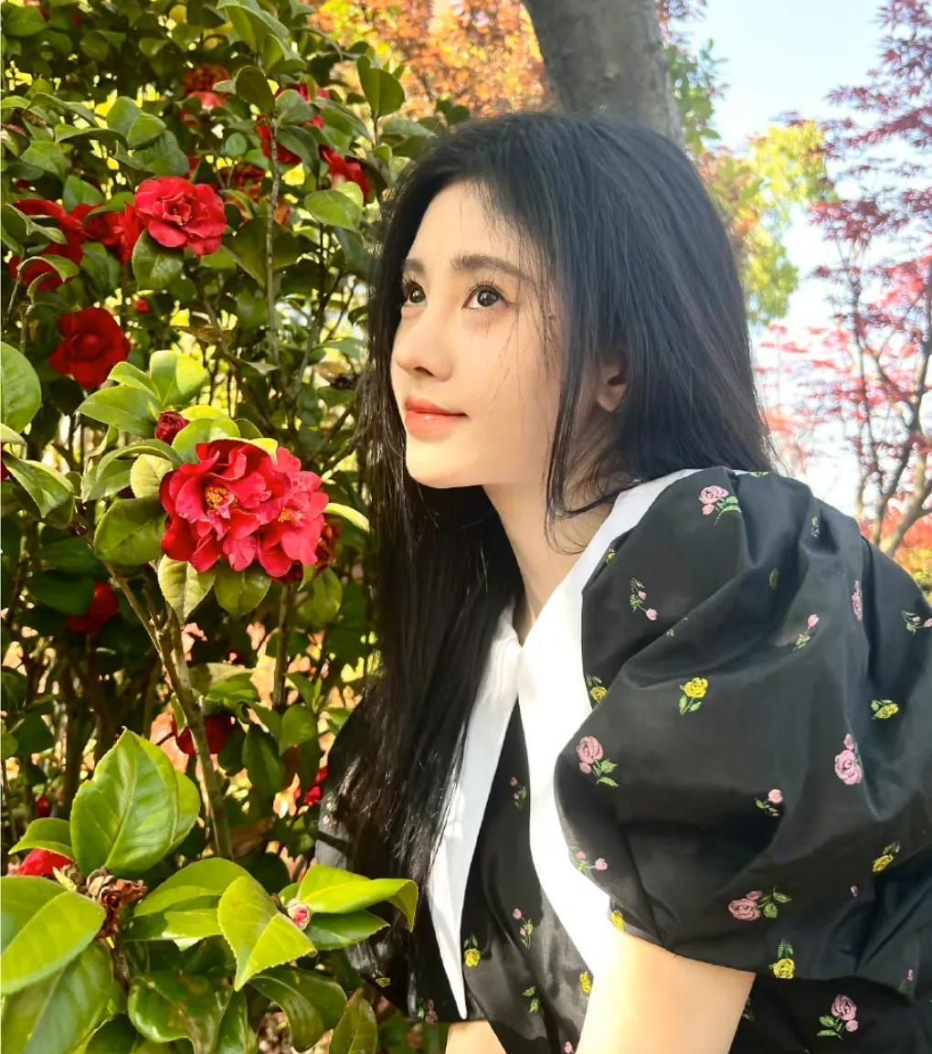 恬静优雅的鞠婧祎,温柔美艳,优雅迷人!_高清图集_新浪网