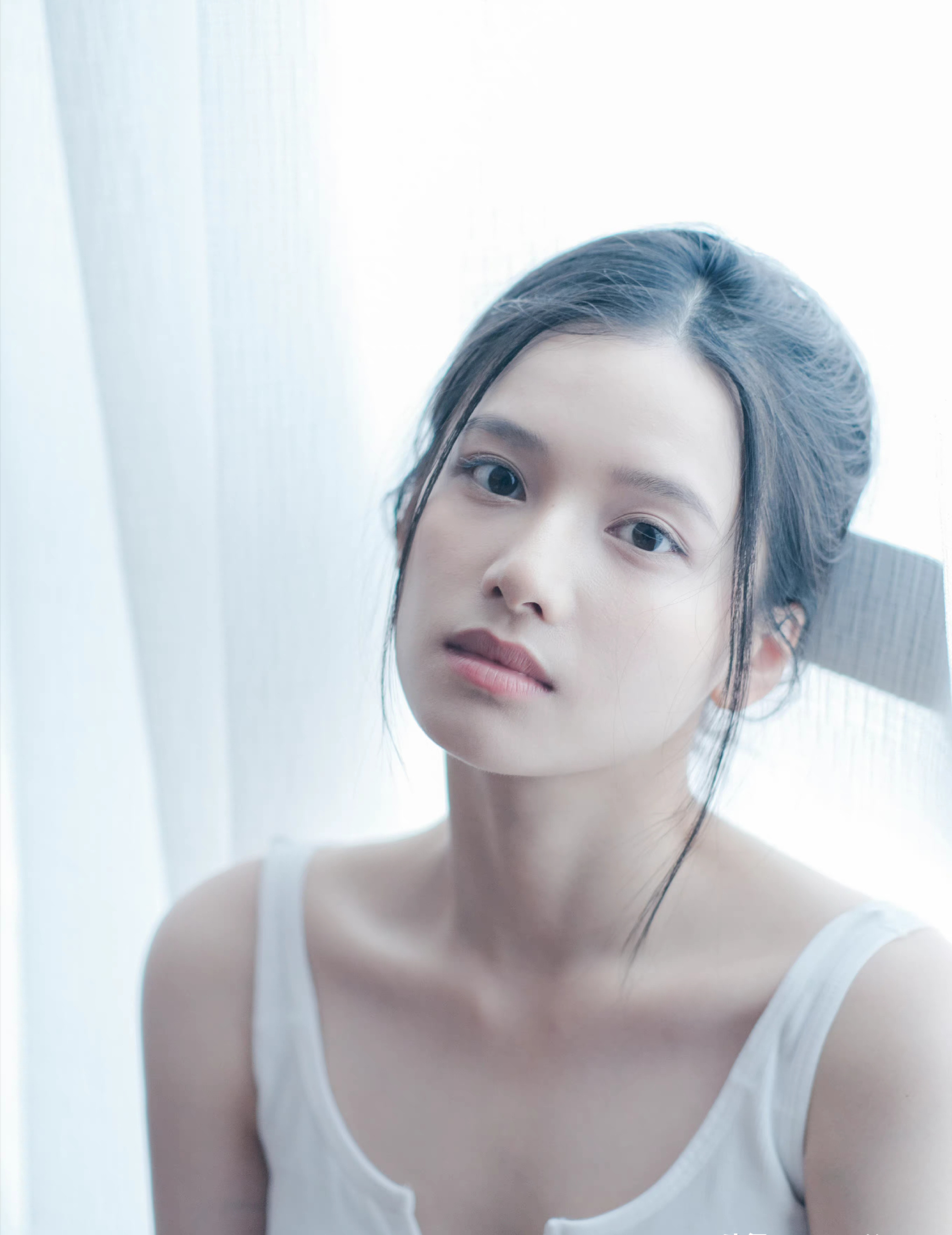 张婧仪:唯美清纯,肤白貌美,娇俏可人!__财经头条