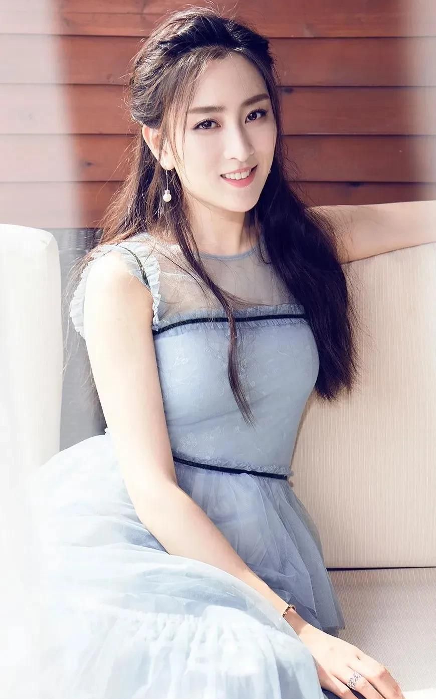 马苏仪态万方美丽惊艳写真