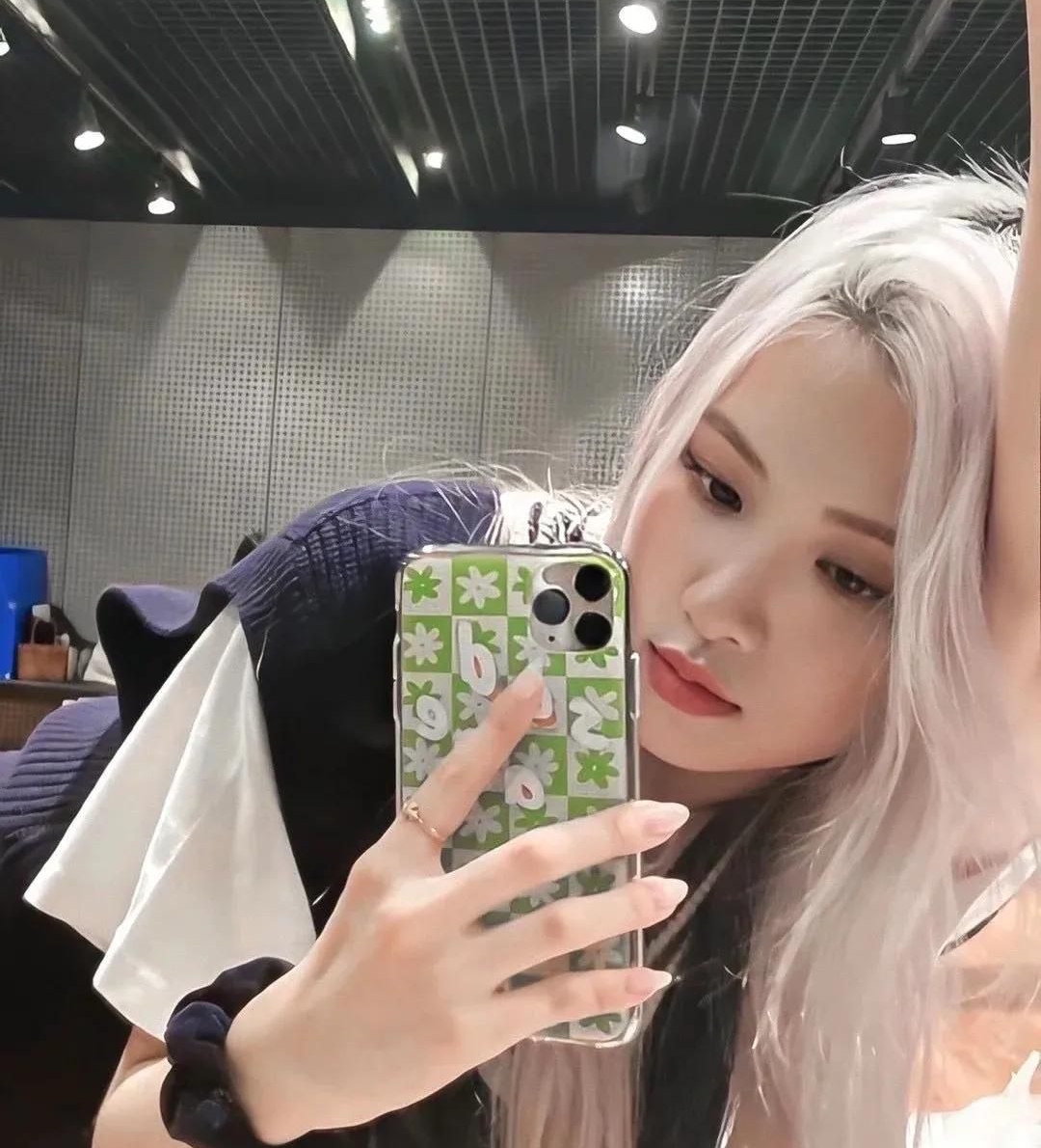 金发美女朴彩英,长相甜美,美艳动人!_高清图集_新浪网