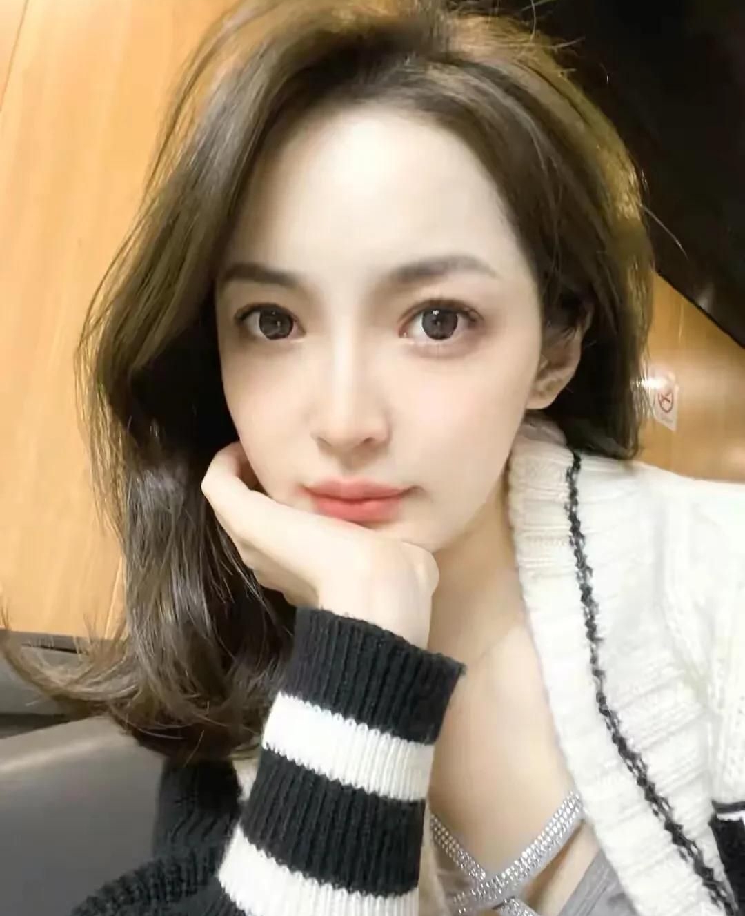 王钟瑶:花容月貌,国色天香,楚楚动人!__财经头条