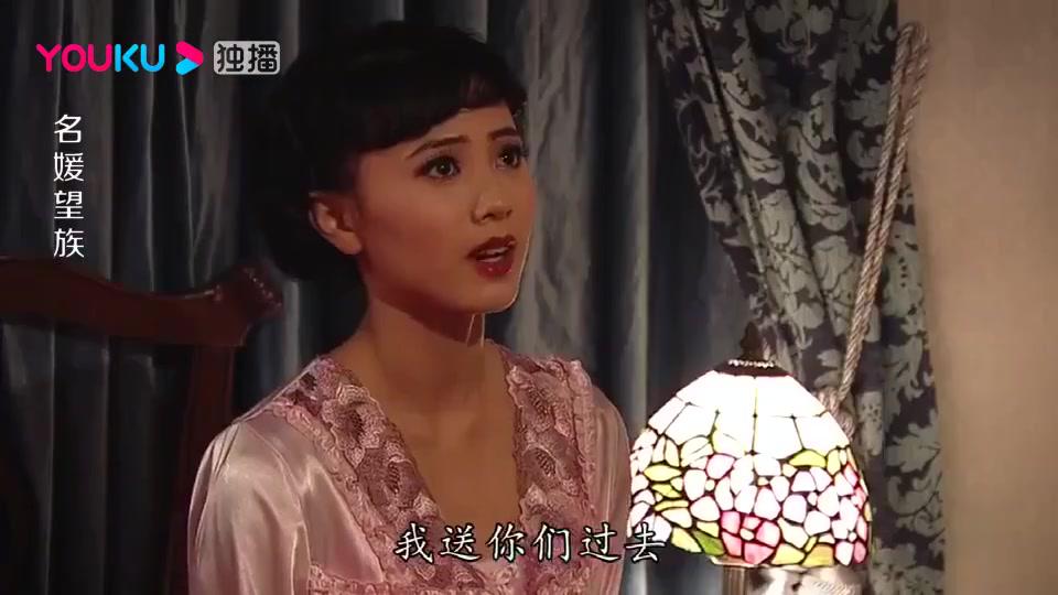 名媛望族:钟启燊新婚当天,竟跟小由分房睡觉,一般人无法做到!