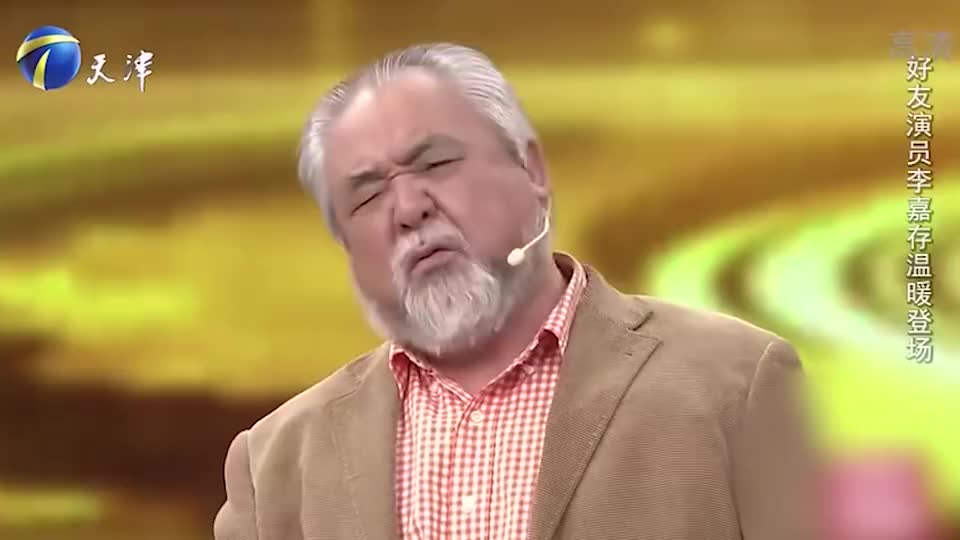 戏里戏外感动常在 为您推荐: 相声《哭四出》片段,李嘉存演绎哭的艺术