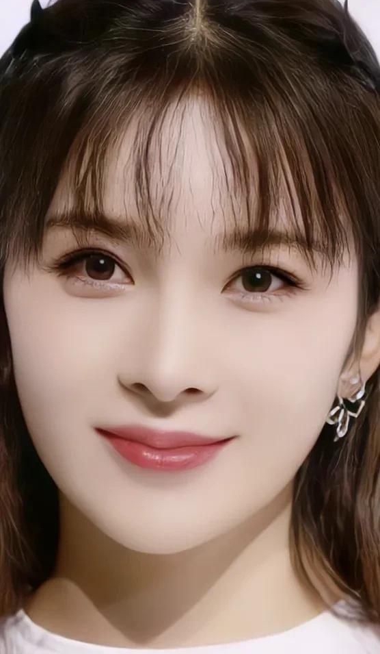 气质美女赵韩樱子美艳动人