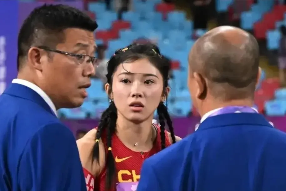 连接9个代言，妈妈开网红公司！吴艳妮赚翻了，没冠军命有冠军运|吴艳妮|冠军|林雨薇_新浪新闻