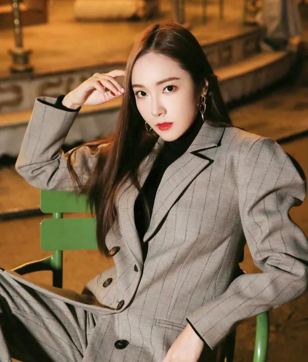 郑秀妍高清时尚写真时尚俏丽