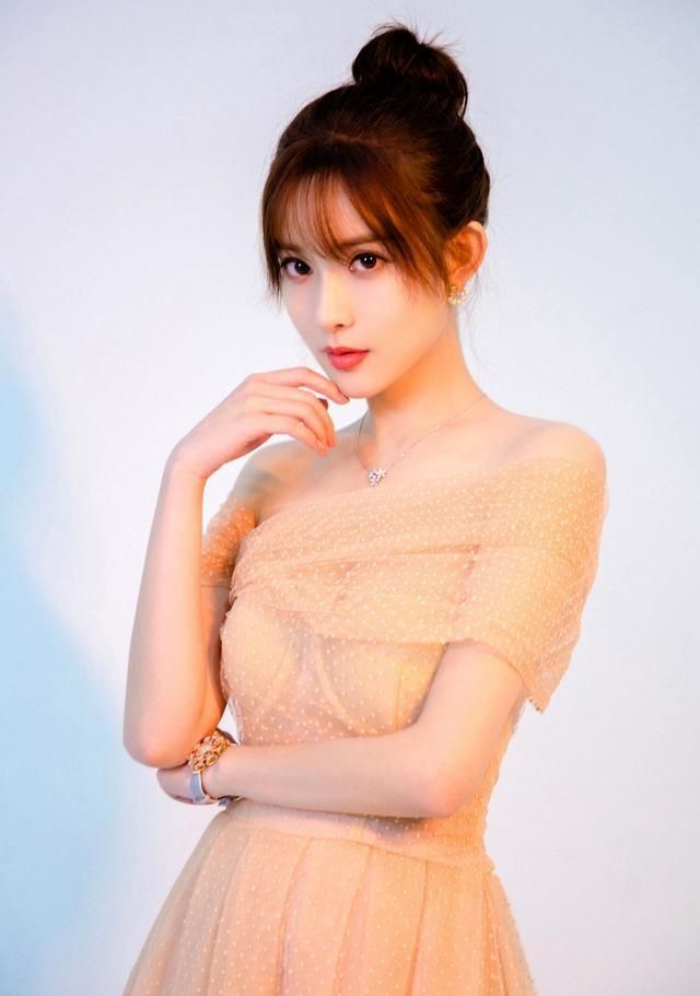 孟子义的惊艳美照楚楚动人