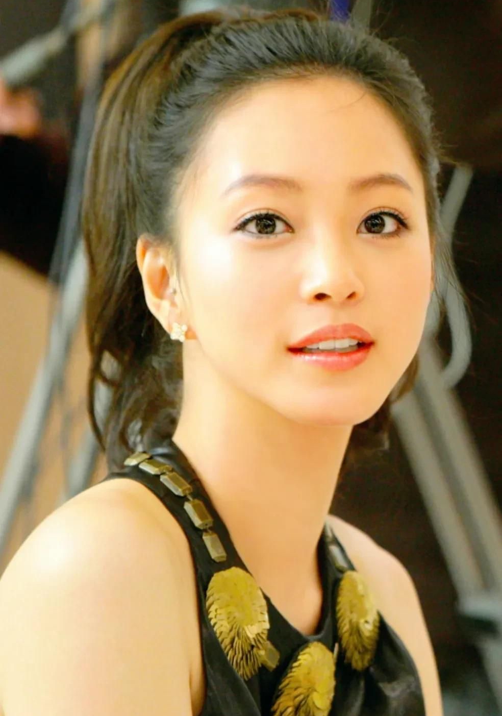 韩艺瑟高清美照优雅可人