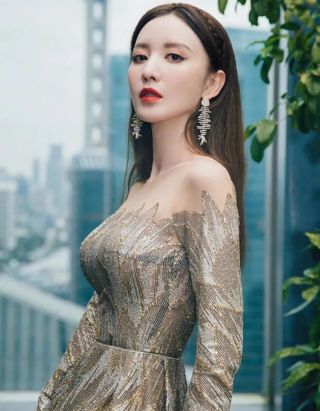 张萌美照,美丽惊艳!__财经头条