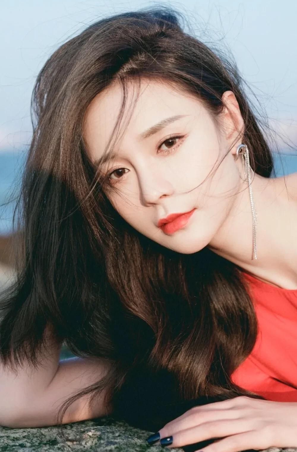 青春靓丽的沈梦辰,娇俏可人,甜美可爱的写真照!__财经头条