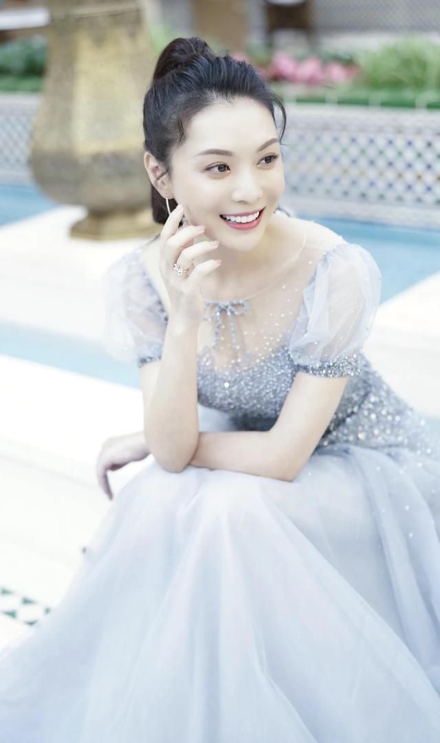 栗坤美图～美丽女人!__财经头条