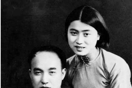 胡风死后一个弱女子为他奔走15年 梅志不离不弃相伴胡风的半生