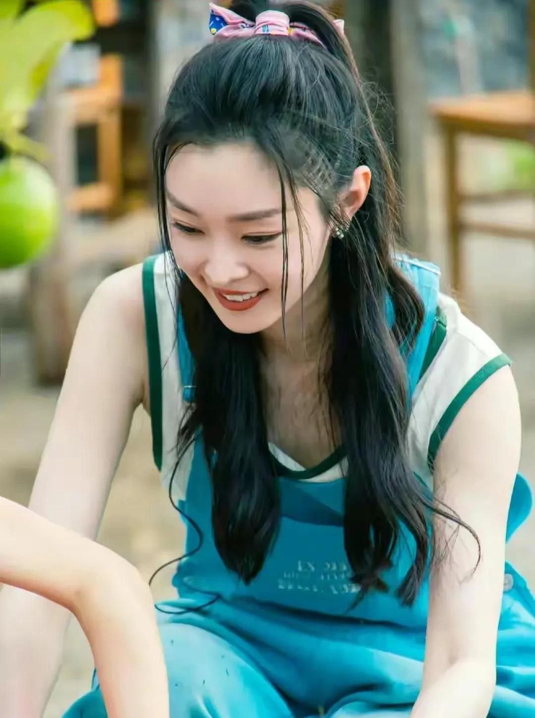 肤白貌美的宋轶,优雅迷人,甜美可爱的写真照!__财经头条