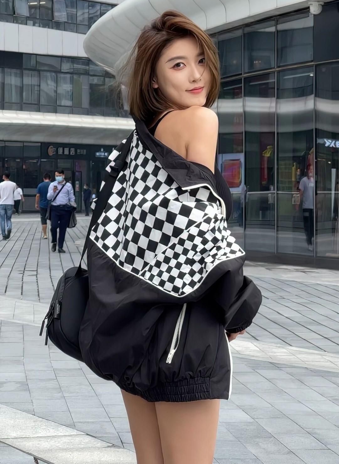 聂小雨粉嫩佳人明艳写真,美艳动人!__财经头条