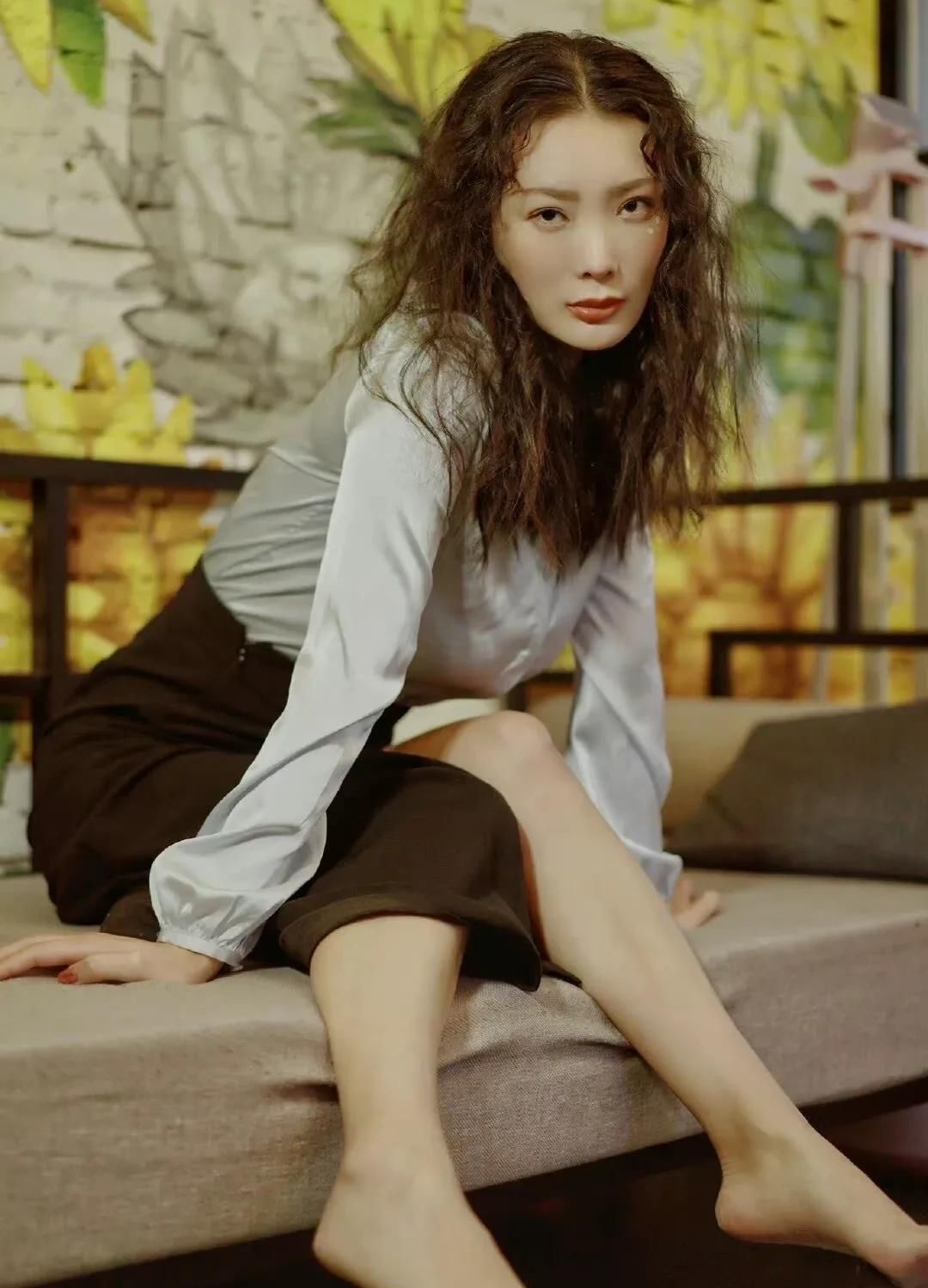 李斯丹妮高清惊艳写真妩媚动人