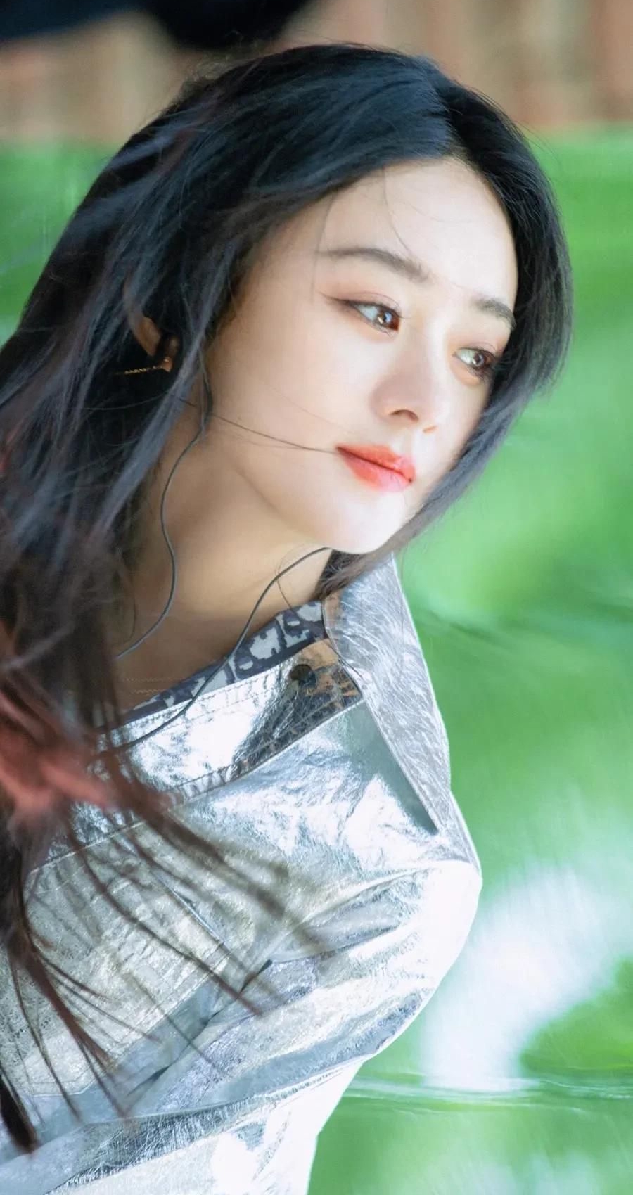 赵丽颖高清唯美写真,时尚俏丽!__财经头条