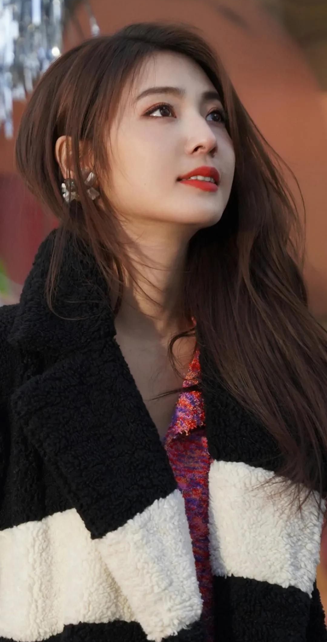 马春瑞:惊艳迷人,绝色佳人唯美写真!__财经头条