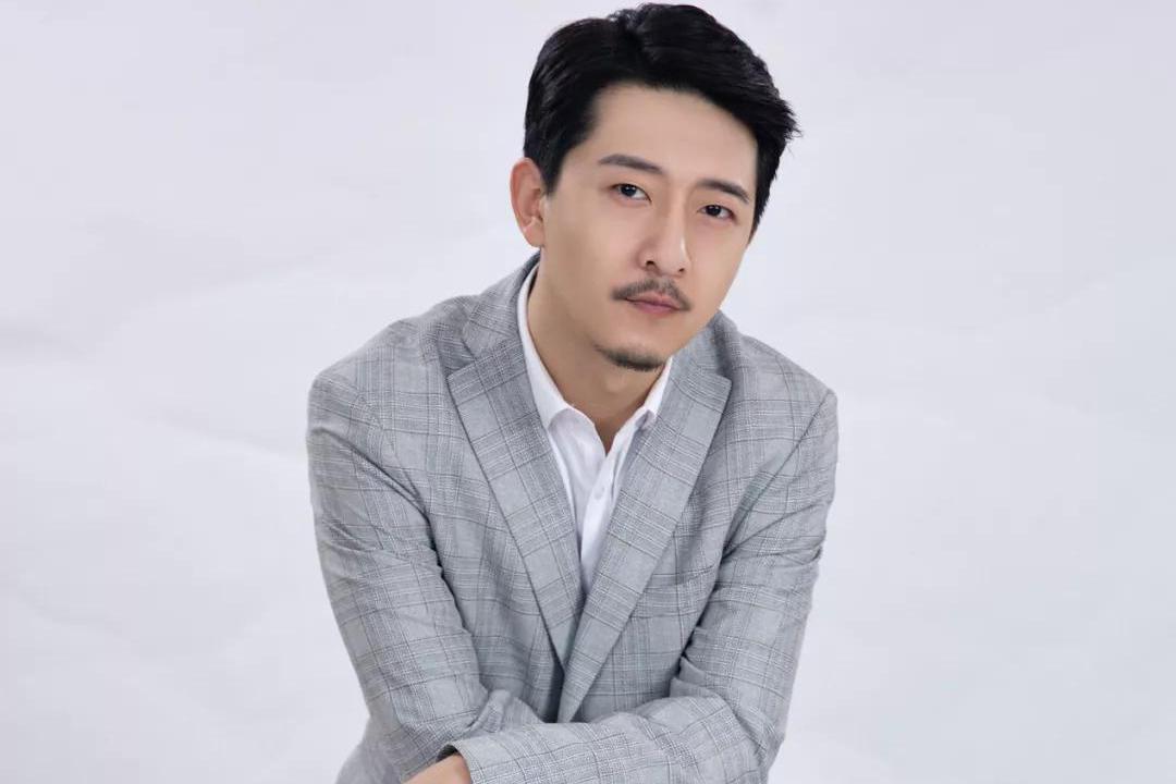 苗驰《乘风少年》演绎别样boss 人生之路人人都是"练习生"