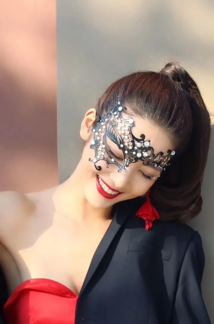 马春瑞:楚楚动人,绝色佳人唯美写真!__财经头条