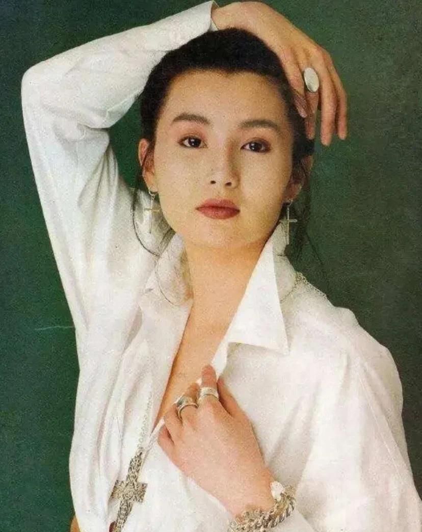 迷人的张曼玉,年轻时的美貌,令人惊艳!_高清图集_新浪网