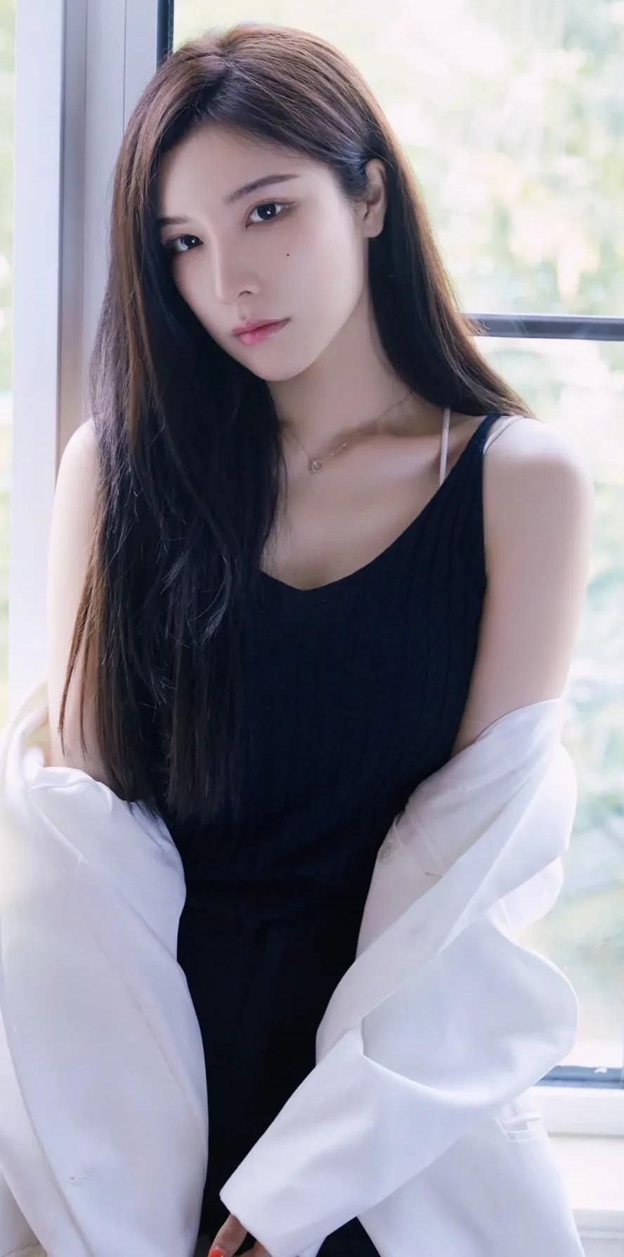 戴燕妮清纯绝美俏丽写真,时尚俏丽!__财经头条