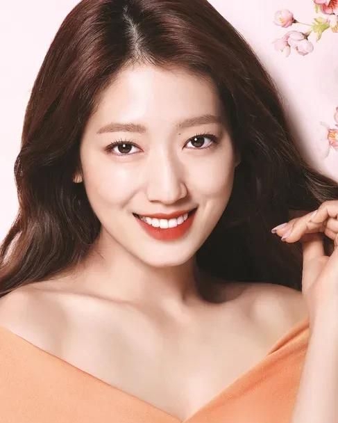 朴信惠,温婉可人,甜美可爱的写真照!__财经头条