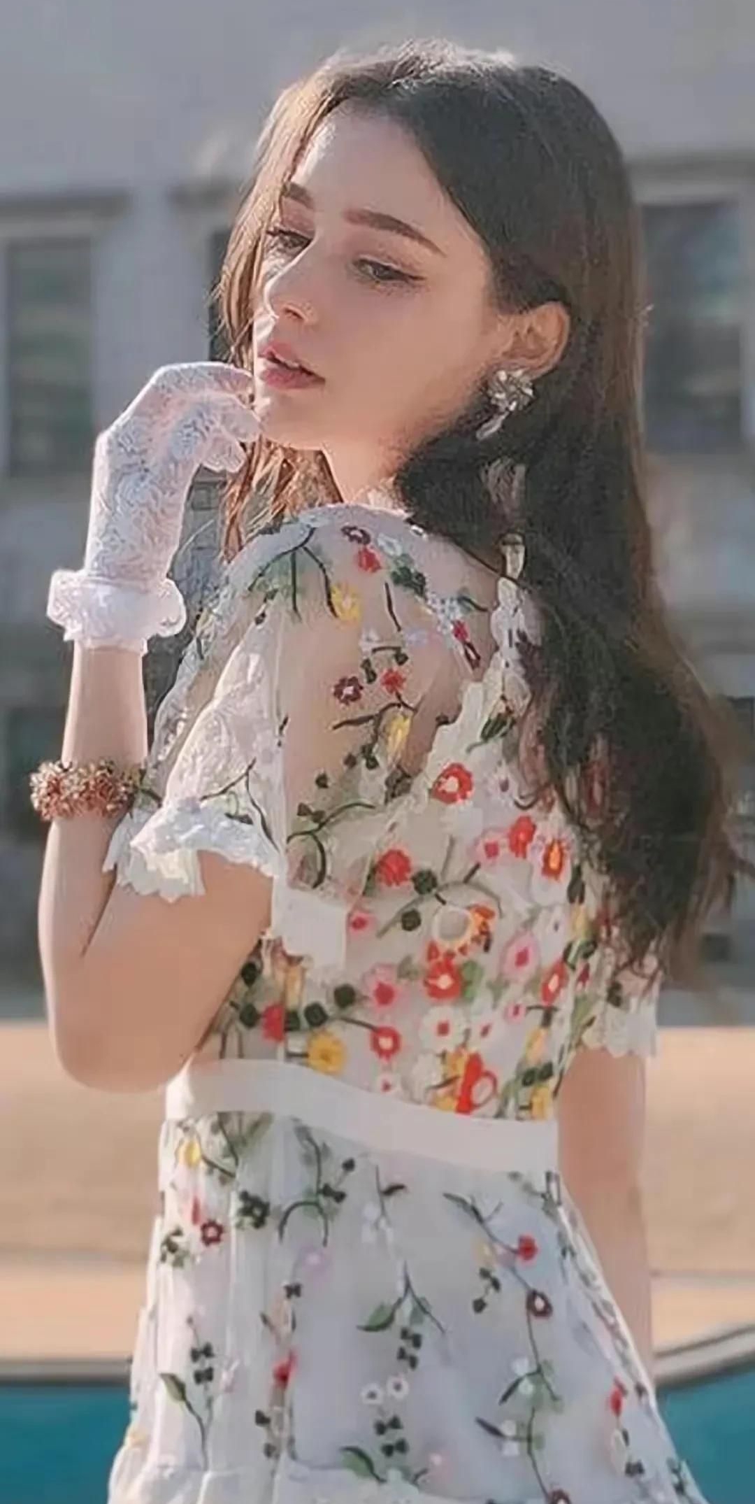 达莎塔兰青春靓丽妩媚动人