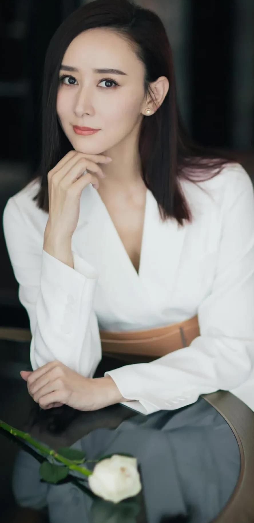 胡静高清淡雅时尚写真妩媚动人