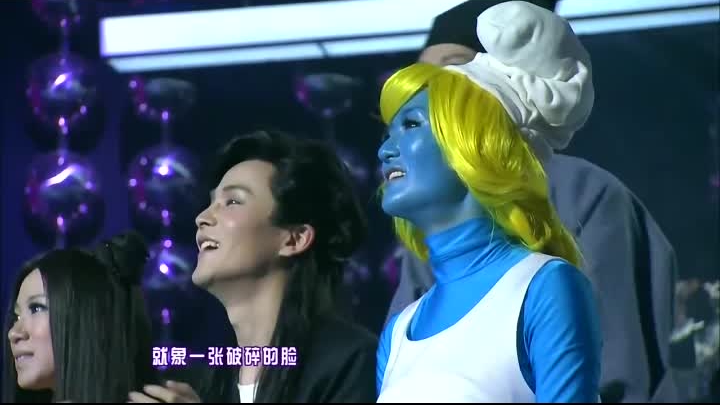 大张伟反串模仿春晚蔡琴这造型是在模仿蔡明还是蔡琴啊