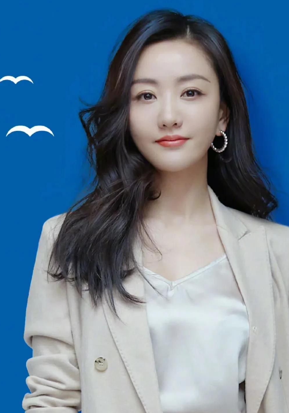 温婉秀雅的杨蓉,惊艳迷人,精致优雅的写真照!_高清图集_新浪网