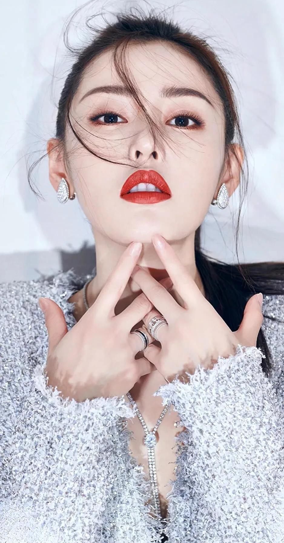 张天爱高清淡雅俏丽写真,时尚俏丽!__财经头条