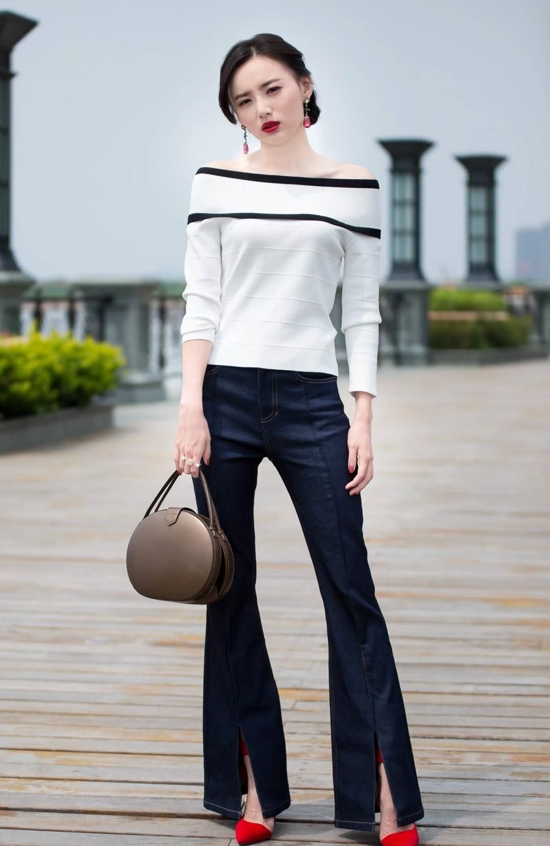 江铠同高清淡雅写真优雅迷人