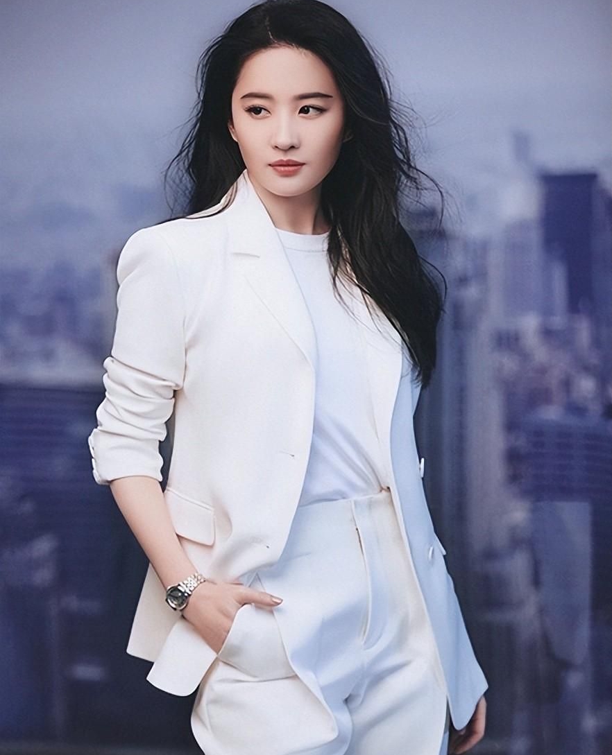 唯美清纯的刘亦菲,清纯甜美,灵动温柔!_高清图集_新浪网