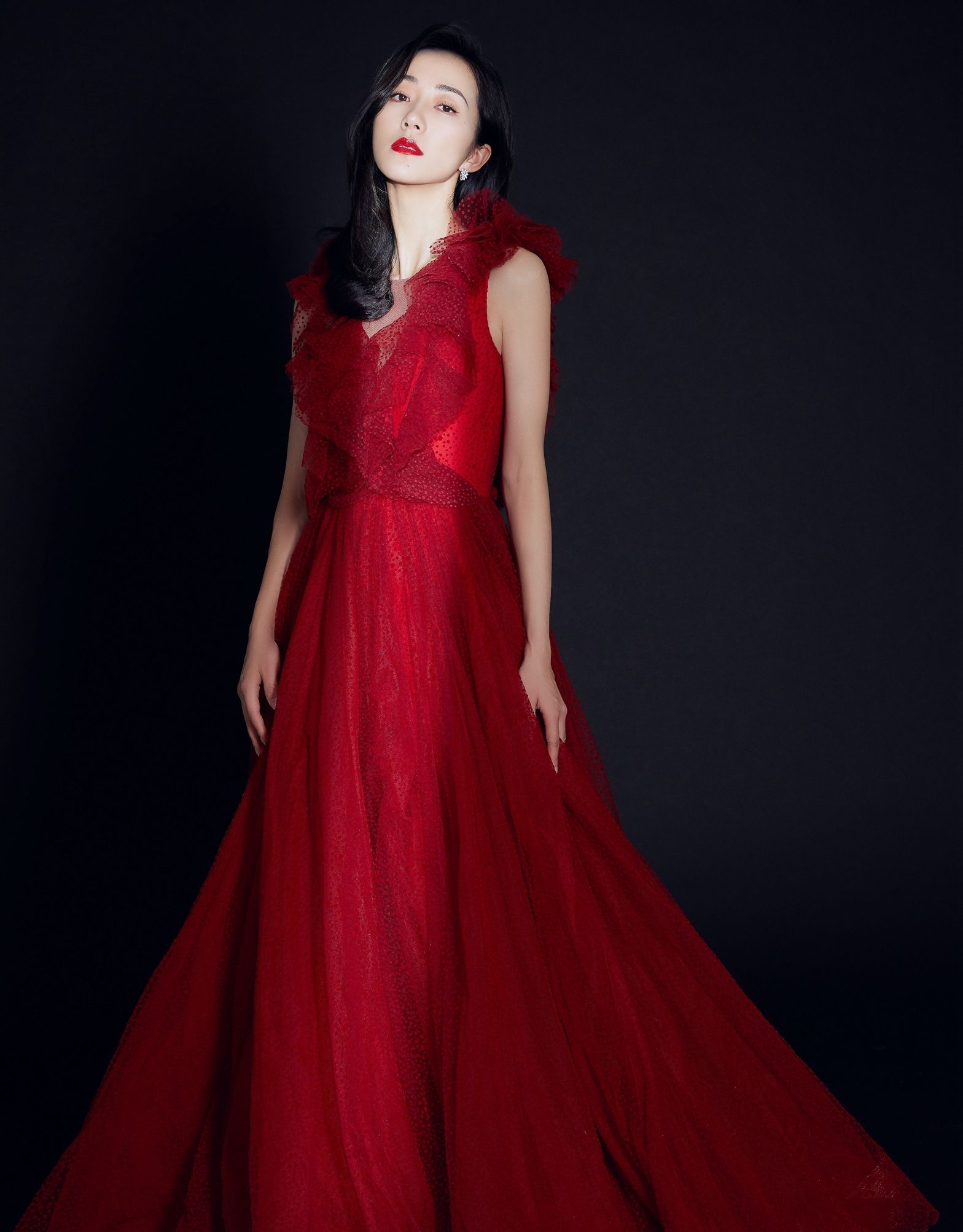 韩雪红色连衣裙礼服时尚写真,灵动优雅,娇俏可人!_高清图集_新浪网