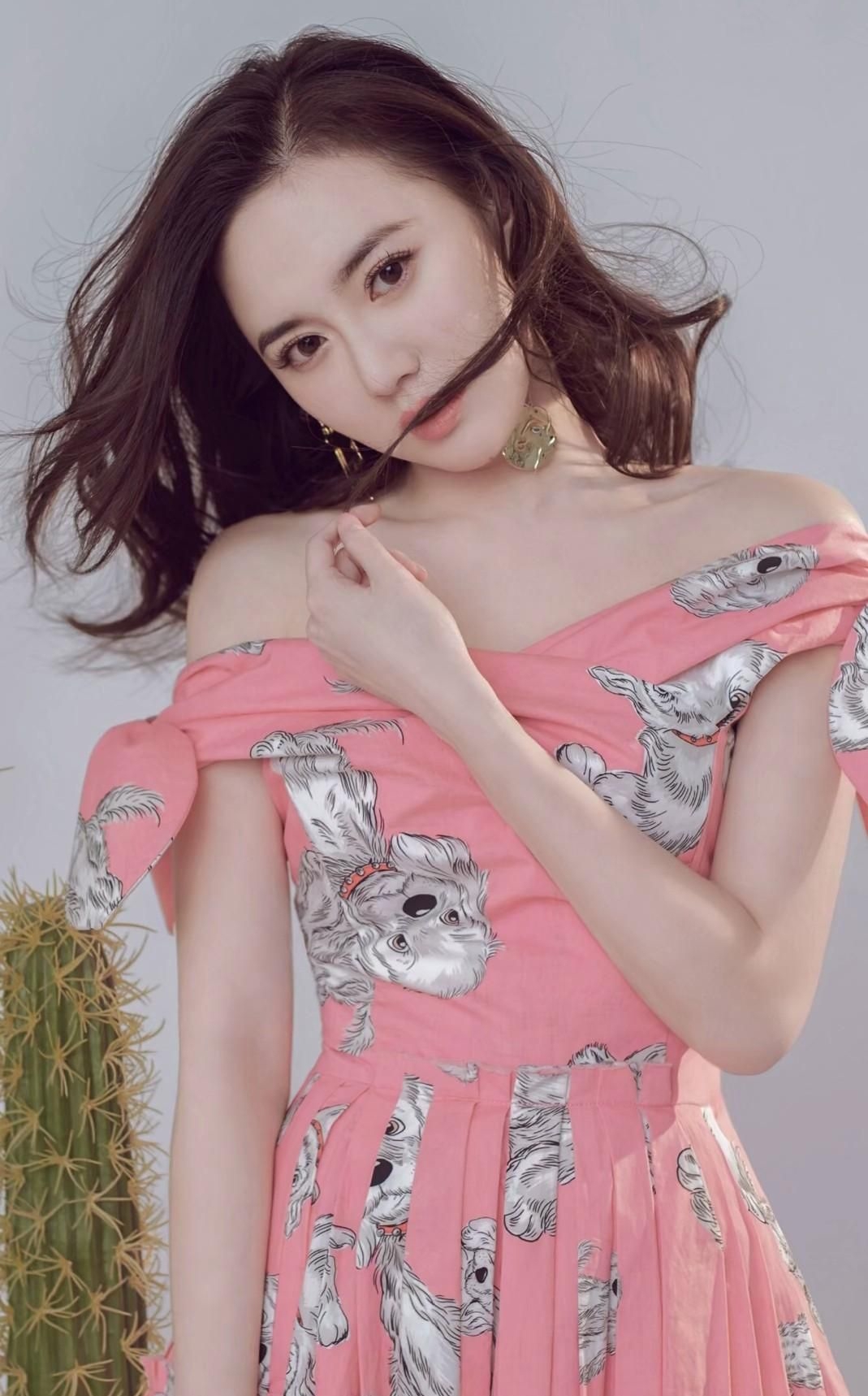 江铠同高清淡雅写真,楚楚动人!__财经头条