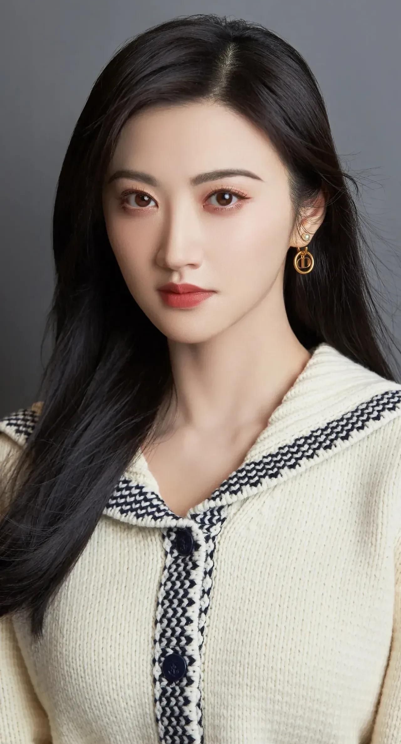 景甜长相甜美清纯靓丽楚楚动人