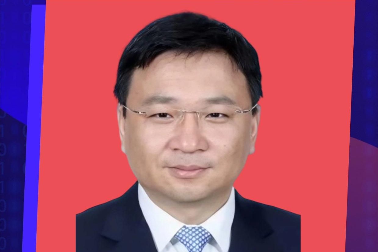 北汽老将张建勇，也是最年轻的国有汽车集团“舵手”｜本周人物|奔驰|北汽集团|姜德义|顶梁柱|党委委员_新浪新闻