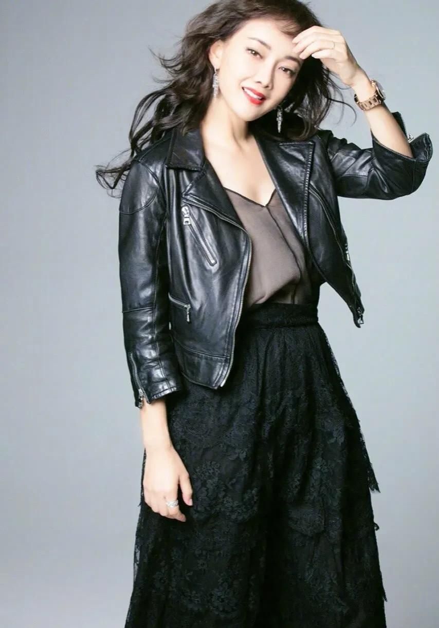 牛莉高清美艳写真,美艳动人!__财经头条