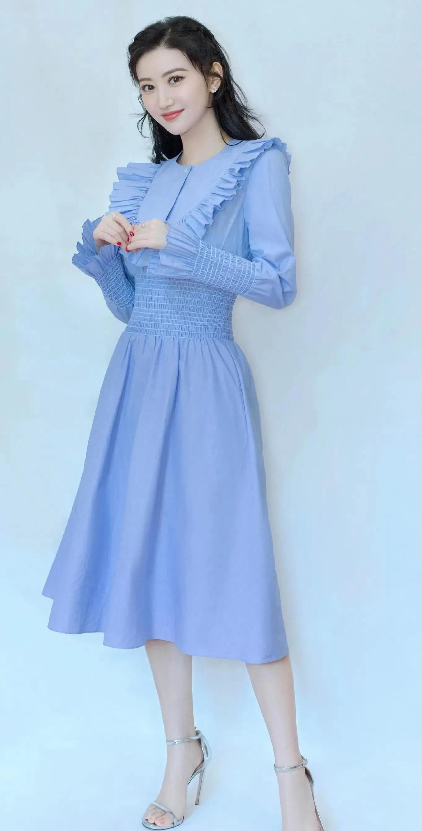 清纯女神景甜惊艳写真,清纯可人!__财经头条