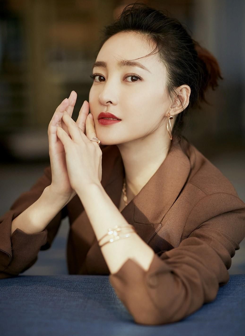 惊艳美女王丽坤,身材窈窕,美艳动人!