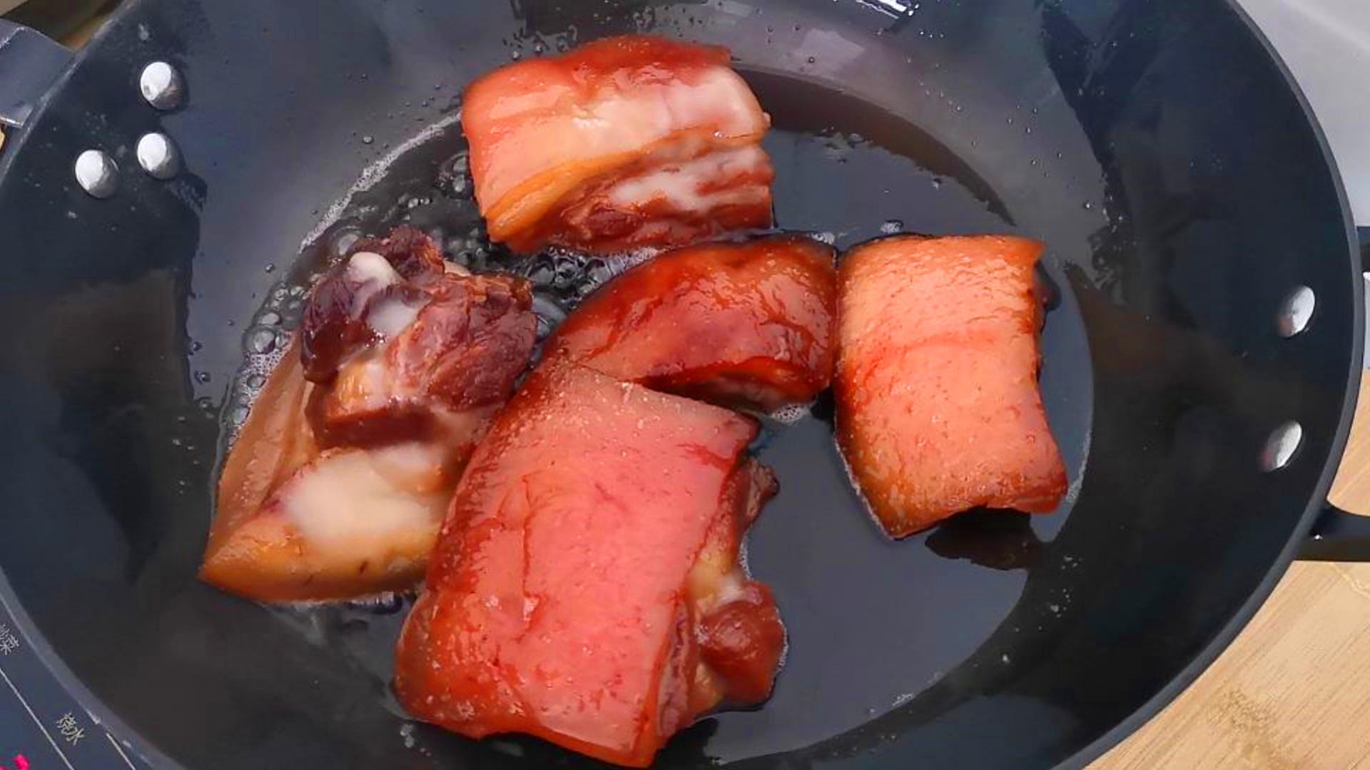 舌尖上的美食:坛子肉,吃起来香味扑鼻,肉这样保存3年不会坏