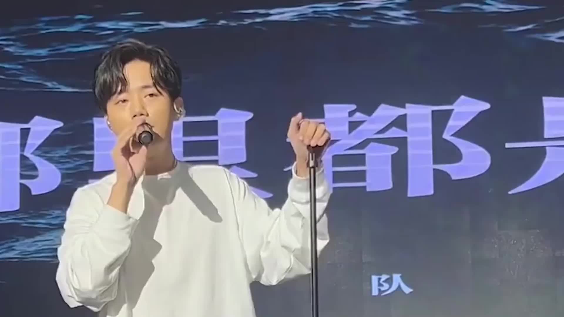 队长到底是什么宝藏歌手每首原创都是热门你一定全都听过