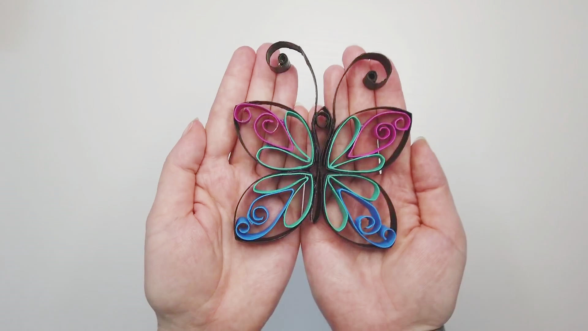 你知道如何用衍纸做蝴蝶吗?跟我学,非常简单!