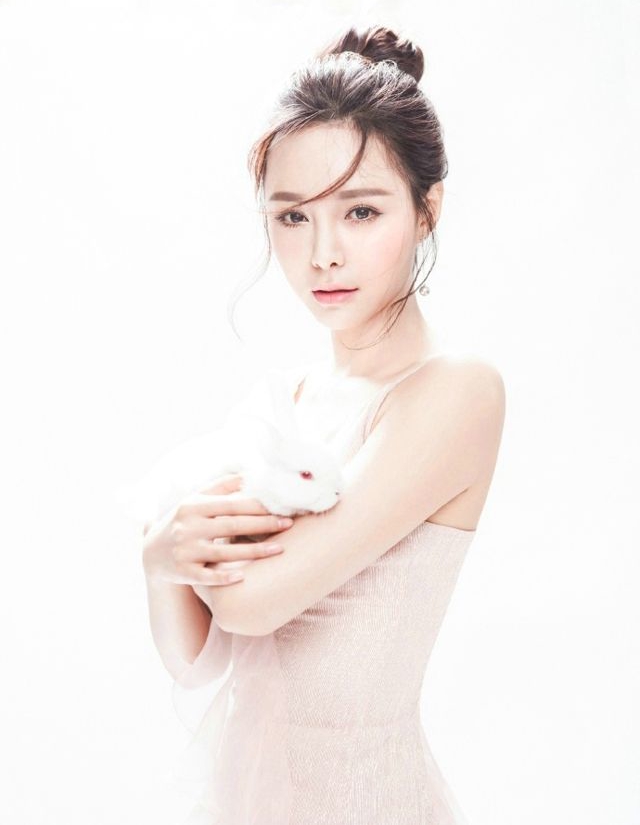 美女主持人沈梦辰,优雅迷人!