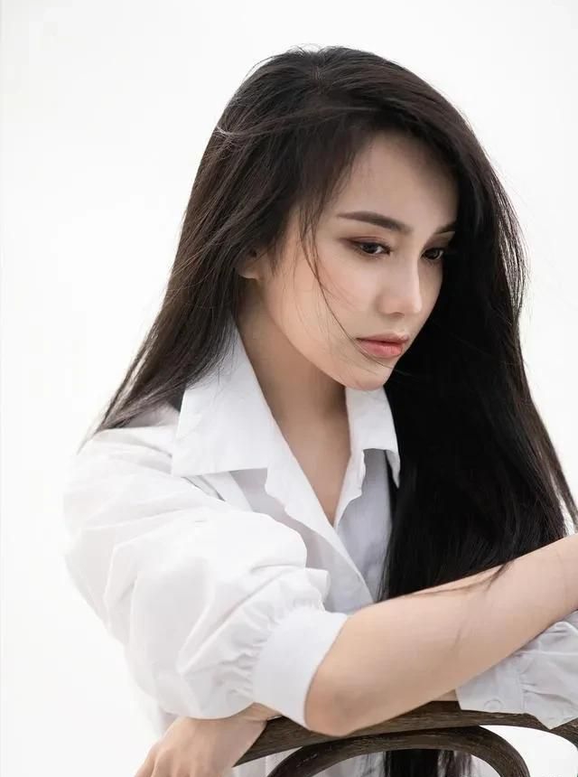 林博洋:清纯靓丽,惊艳迷人!__财经头条